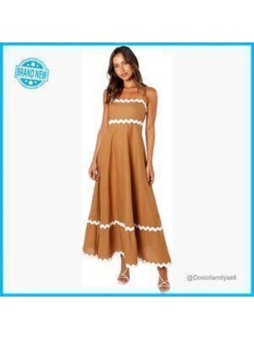 Elegant Maxi Dress with Adjustable Straps Square Neck Tailored Fit Feminine